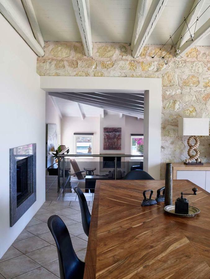 Villa Ioli- Beachfront Luxury Residence Igoumenitsa Bagian luar foto